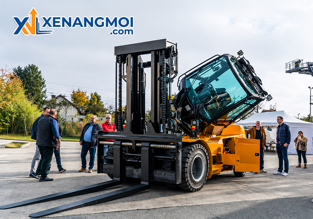 Xe nâng điện Hangcha 16 tấn (điện áp cao) CPD160-XHXL2G 4 Khung cabin lật nghiêng được trên xe nâng điện Hangcha 16 tấn model CPD160-XHXL2G