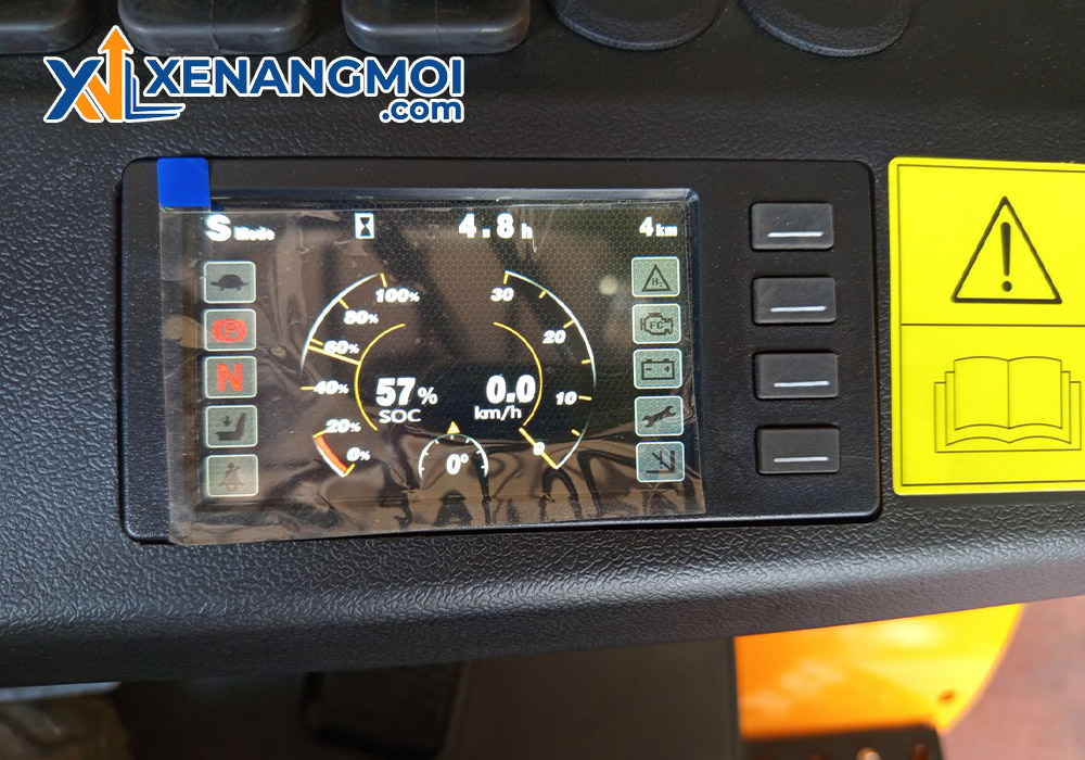 Xe nâng điện Hangcha 3.5 tấn dòng XE 4 Màn hình điều khiển của xe nâng điện Hangcha 3.5 tấn dòng XE