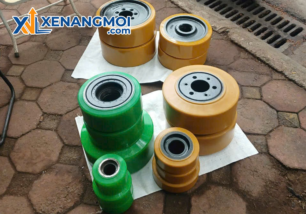 Mua bánh xe nâng loại PU ở đâu? Hướng dẫn chọn bánh phù hợp 1 Mua bánh xe nâng loại PU ở đâu để chọn đúng sản phẩm