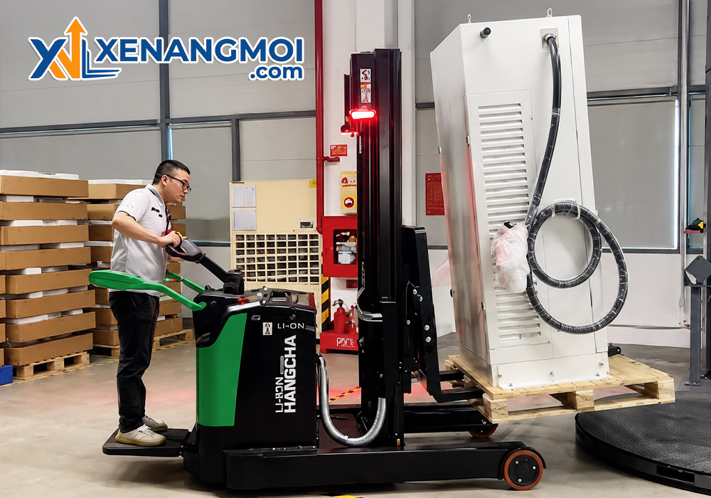 Xe nâng Pallet stacker Mastmove Hangcha 5 Ứng dụng thực tế của xe nâng Pallet stacker Mastmove Hangcha