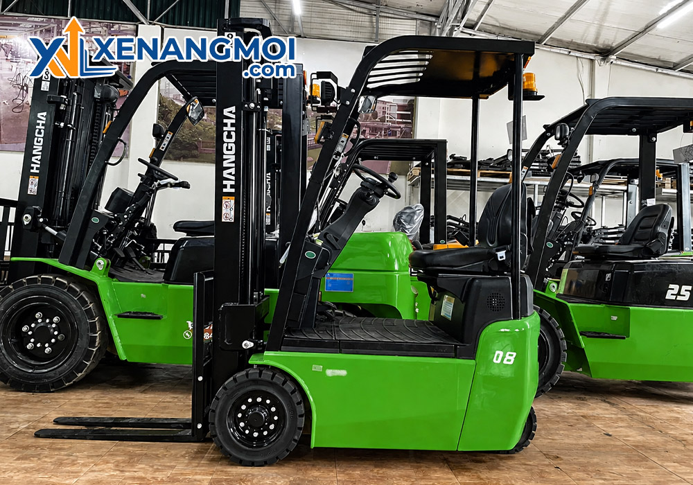 Xe nâng điện Hangcha 3 bánh 0.8 tấn 5 Xe nâng điện Hangcha 3 bánh 0.8 tấn có thể ứng dụng linh hoạt