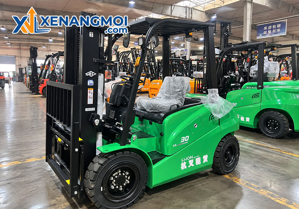 Xe nâng điện Hangcha 3.0 tấn XA series 4 Xe nâng điện Hangcha 3.0 tấn XA series pin Lithium-ion màu xanh