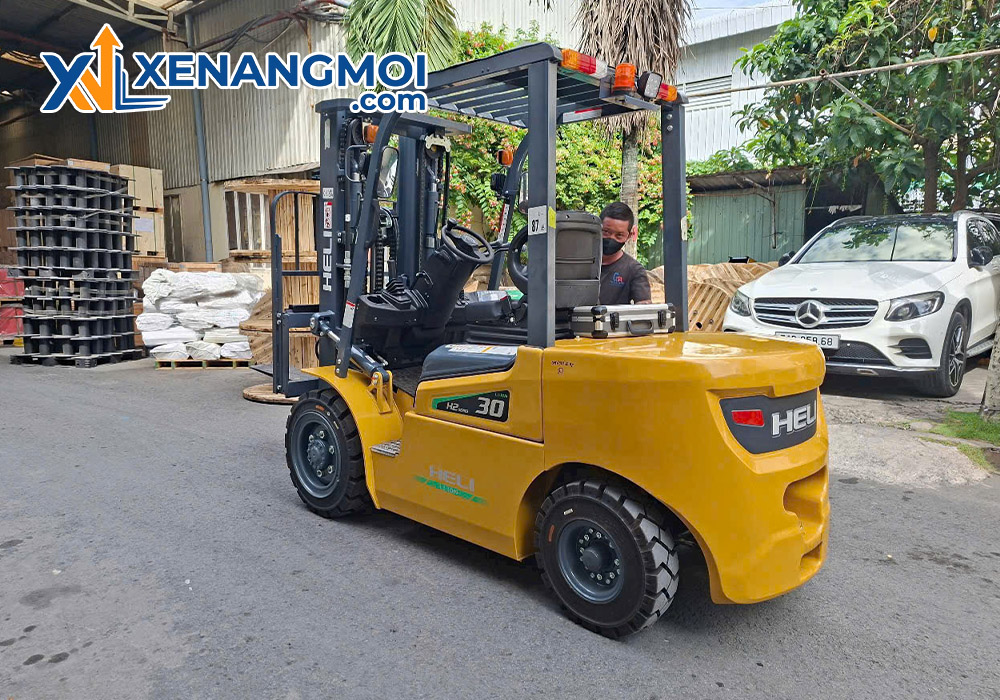 Xe nâng điện Heli 3.0 tấn dòng H2 4 Xe nâng điện Heli 3.0 tấn dòng H2 series CPD30-A7LIH2 chính hãng