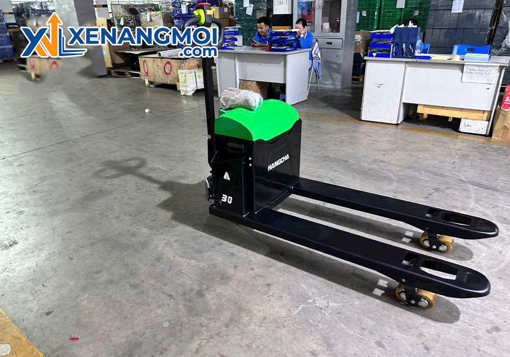 Xe nâng điện kéo tay Hangcha 3.0 tấn mini CBD30-WJ-i 4 Xe nâng điện kéo tay Hangcha 3.0 tấn mini CBD30-WJ-i chính hãng