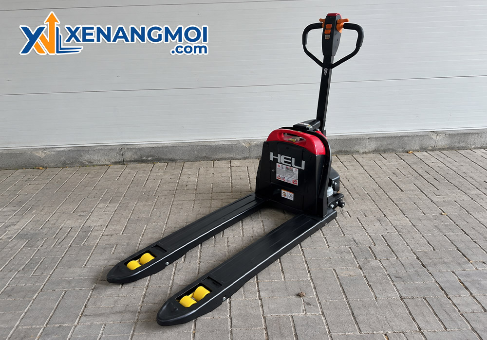 Xe nâng kéo tay điện Heli 3 Xe nâng kéo tay điện Heli CBD15J-Li-S giá tốt