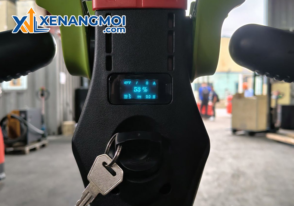 Xe nâng Pallet truck Heli 4 Tay điều khiển xe nâng Pallet truck Heli CBD20-ZLI