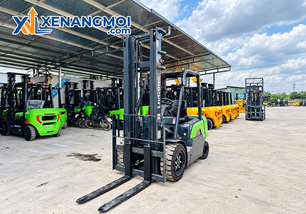 Xe nâng điện Liugong 3.5 tấn 6 Xe nâng điện Liugong 3.5 tấn vận hành linh hoạt, hiệu quả