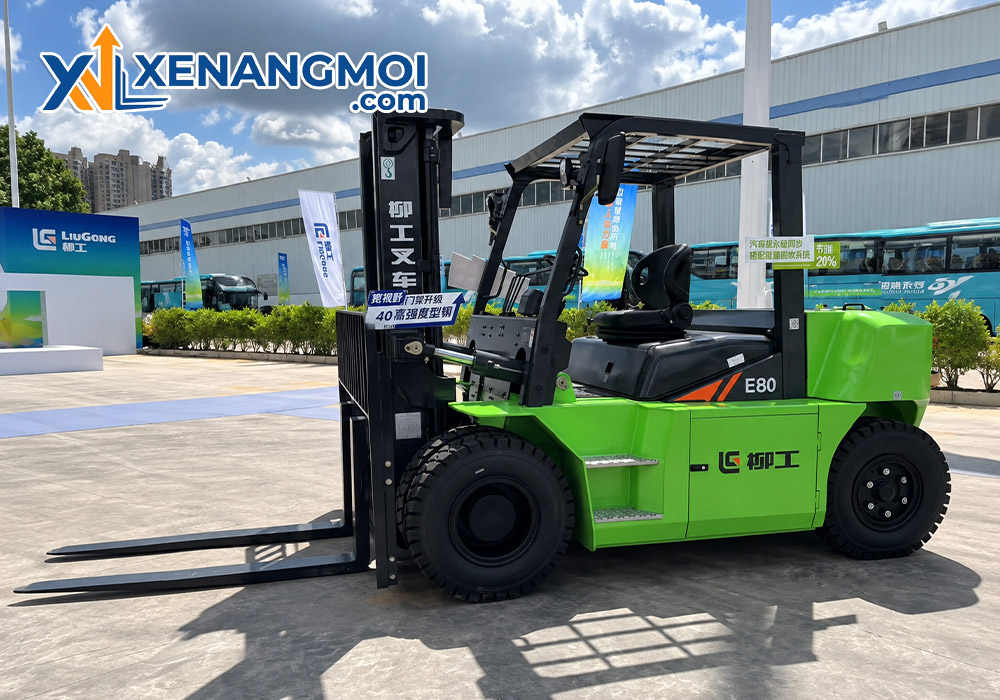 Xe nâng điện Liugong 8.0 tấn 3 Xe nâng điện Liugong 8.0 tấn hỗ trợ bốc xếp hàng hóa hiệu quả